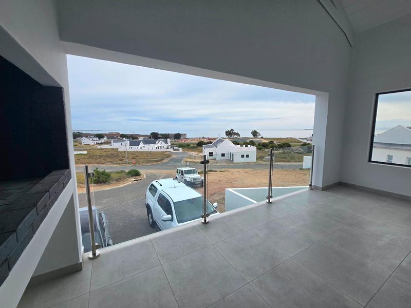 4 Bedroom Property for Sale in Da Gama Bay Western Cape